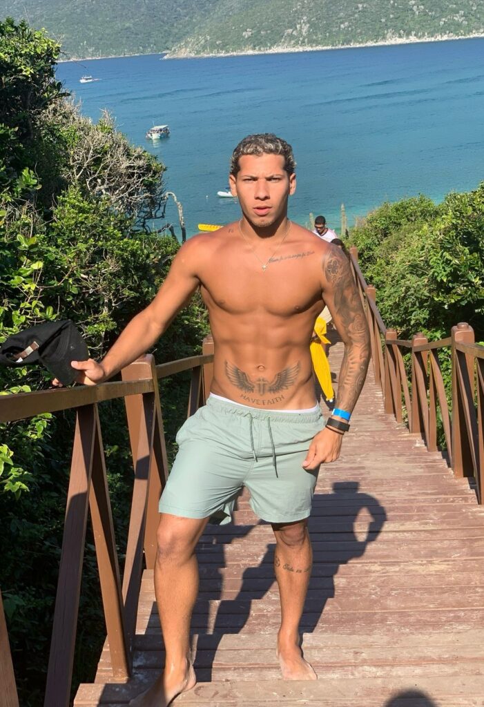Caio Massagem Tantrica Masculina