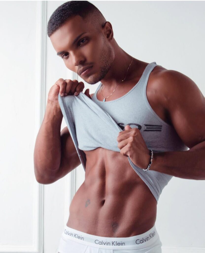 Felipe Massagista Terapeuta Masculino